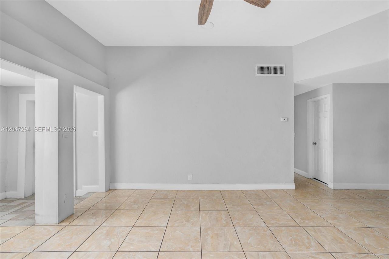 18100 NW 7th Pl , Miami Gardens, FL 33169 Photo