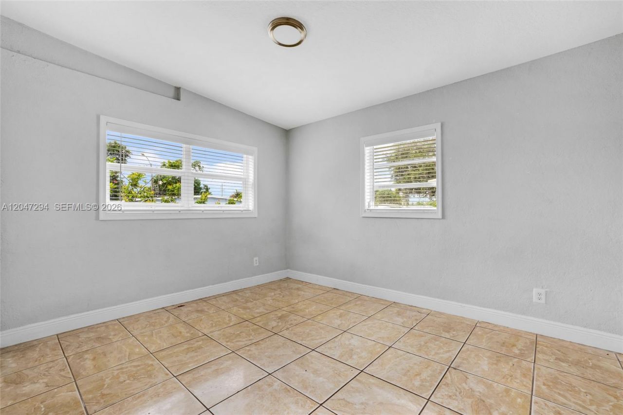 18100 NW 7th Pl , Miami Gardens, FL 33169 Photo