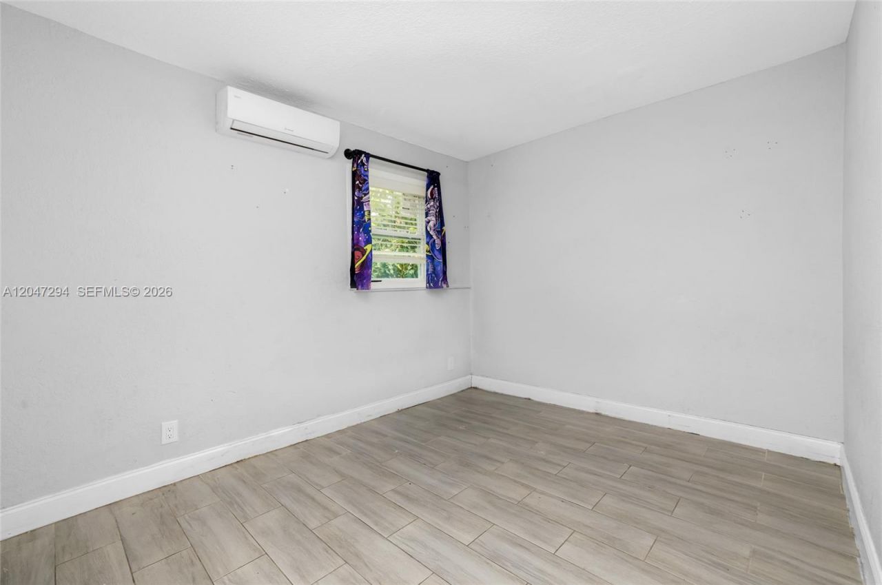 18100 NW 7th Pl , Miami Gardens, FL 33169 Photo