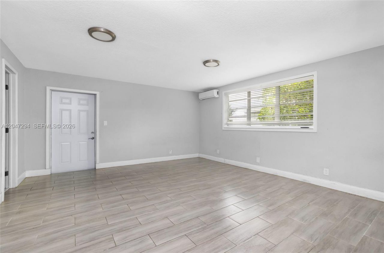 18100 NW 7th Pl , Miami Gardens, FL 33169 Photo