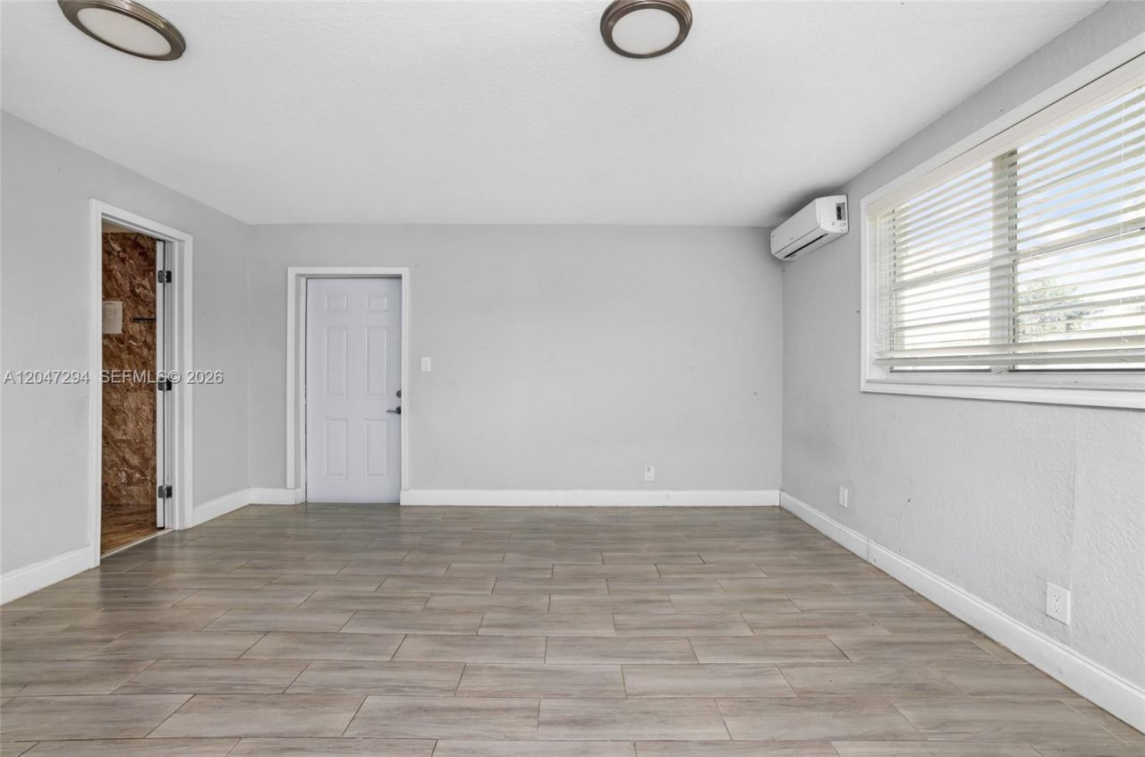 18100 NW 7th Pl , Miami Gardens, FL 33169 Photo