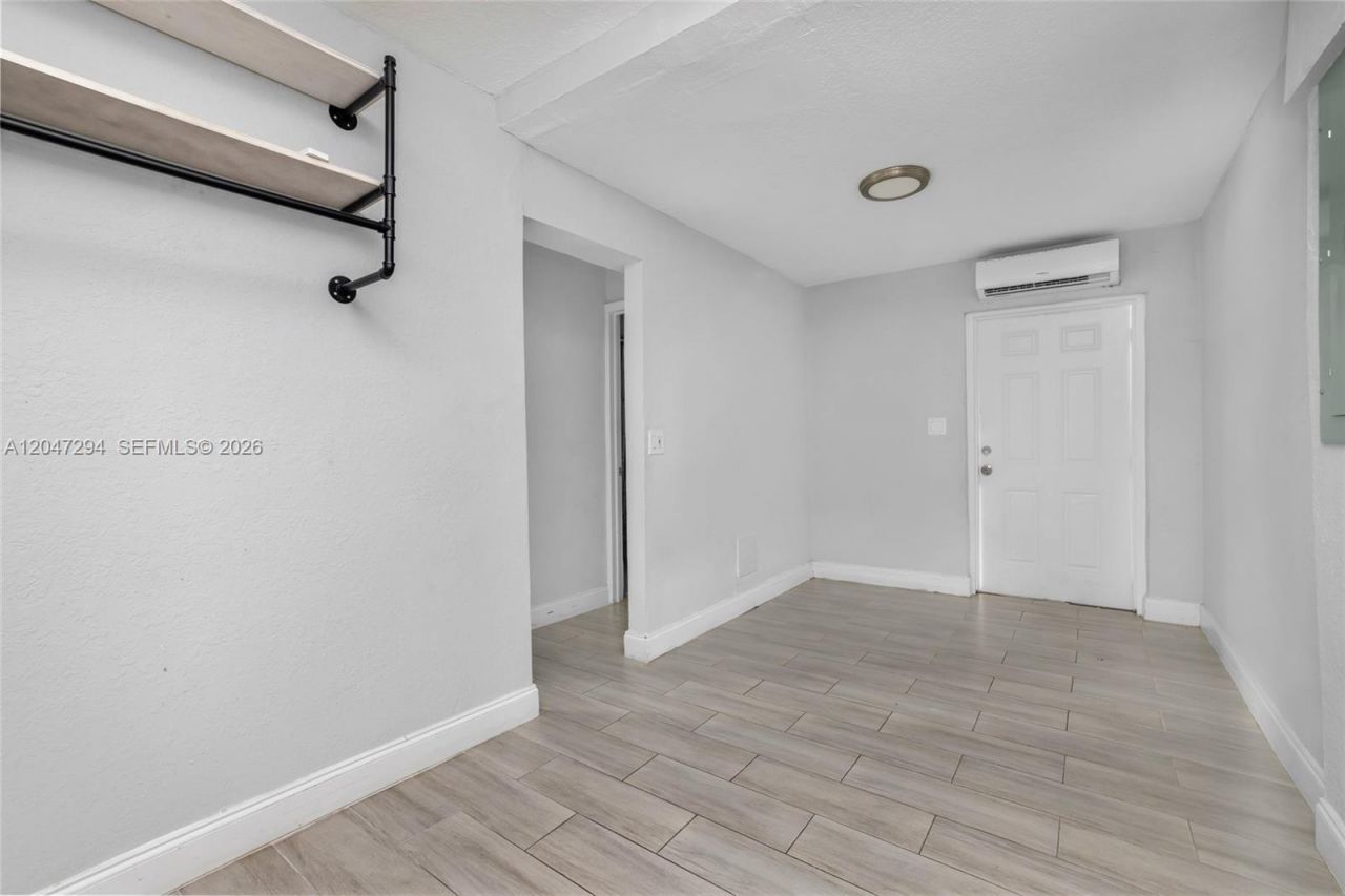 18100 NW 7th Pl , Miami Gardens, FL 33169 Photo