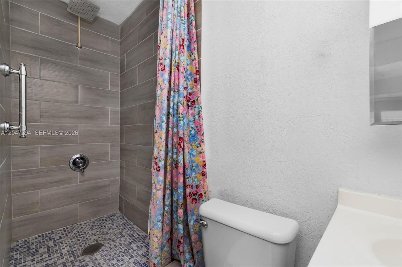 18100 NW 7th Pl , Miami Gardens, FL 33169 Photo