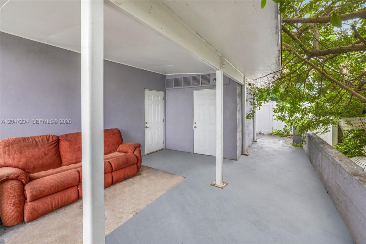 18100 NW 7th Pl , Miami Gardens, FL 33169 Photo