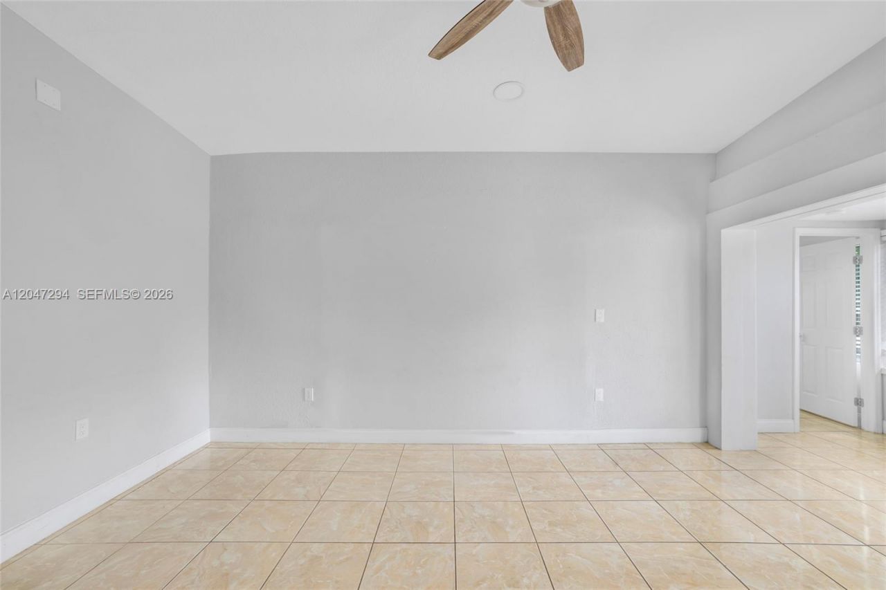 18100 NW 7th Pl , Miami Gardens, FL 33169 Photo
