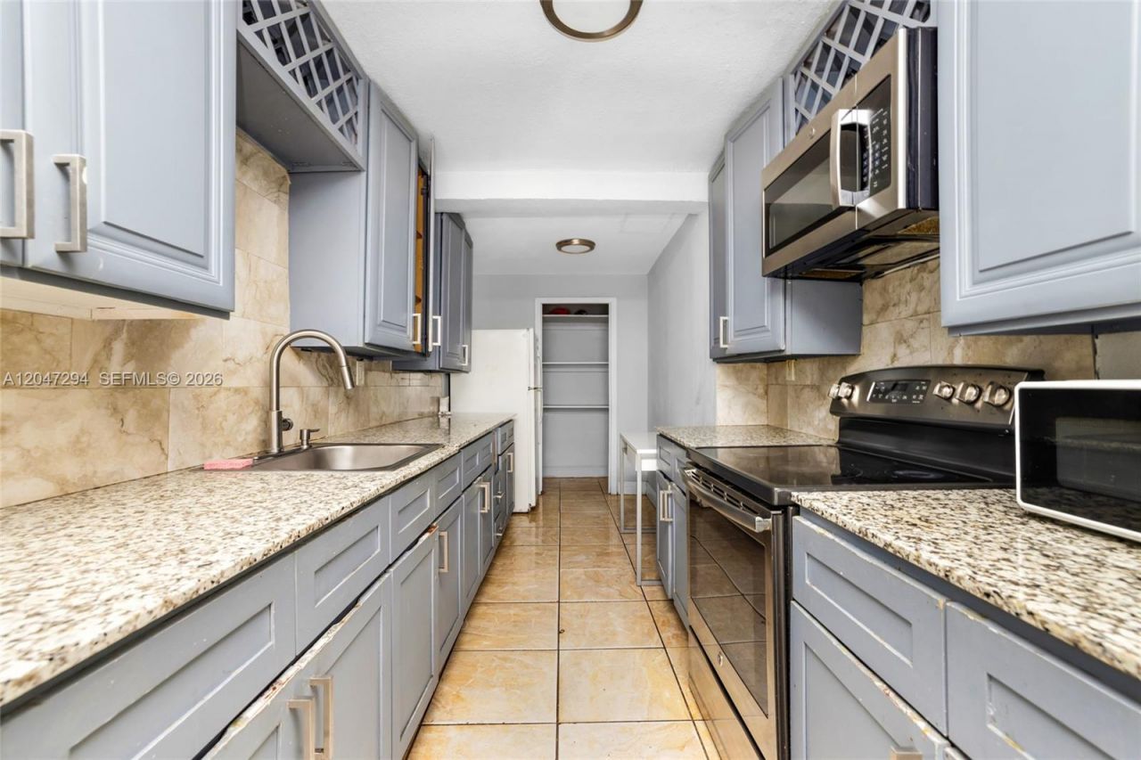18100 NW 7th Pl , Miami Gardens, FL 33169 Photo