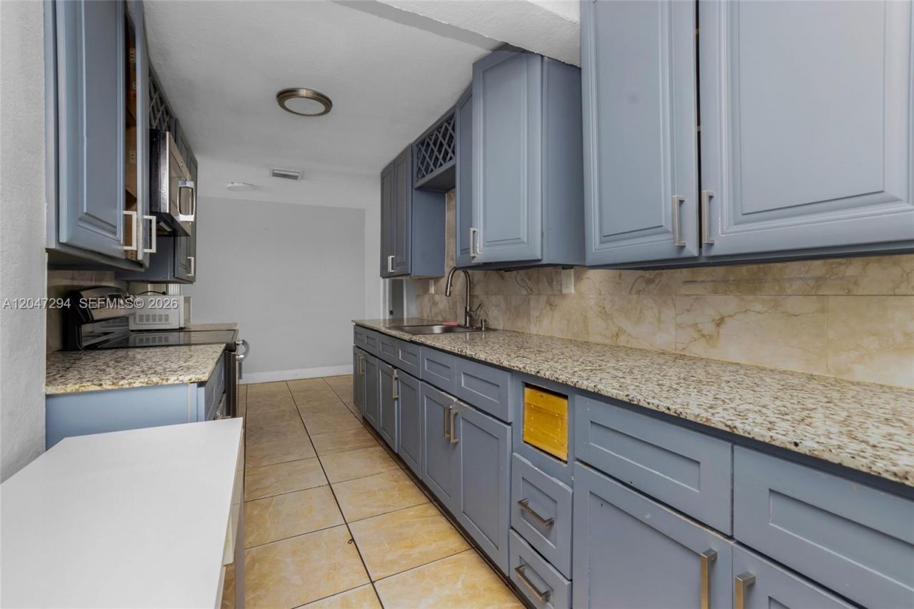 18100 NW 7th Pl , Miami Gardens, FL 33169 Photo