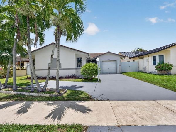 4756 SW 143rd Ave , Miami, FL 33175
