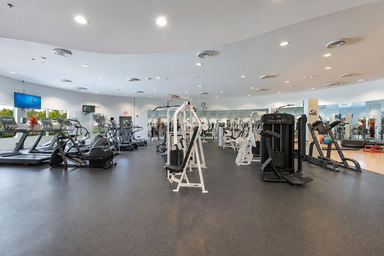 5600 Collins Ave , Unit 11L, Miami Beach, FL 33140 Photo