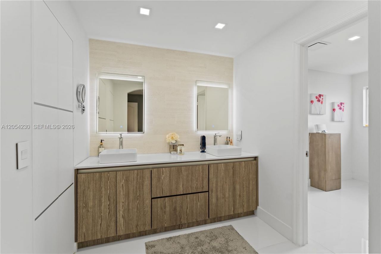 5115 NW 116th Ave, Doral, FL 33178 Photo