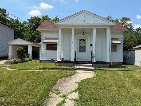 9 Oak Street, Trotwood, OH 45426