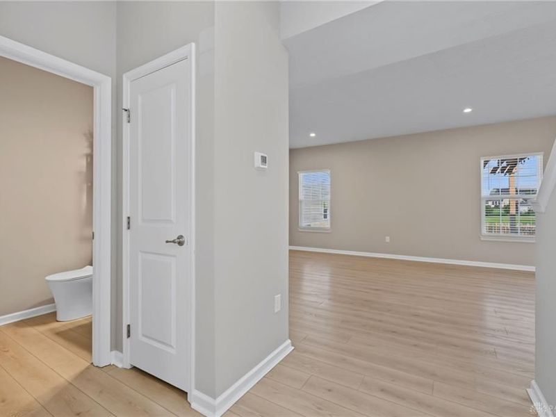 6300 Willow Oak Drive, Tipp City, OH 45371 Photo 10