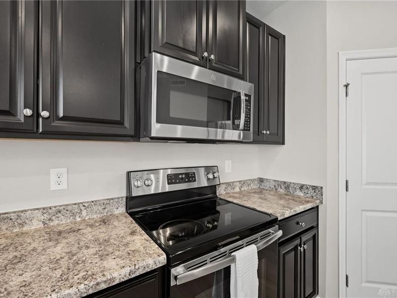 6300 Willow Oak Drive, Tipp City, OH 45371 Photo 19