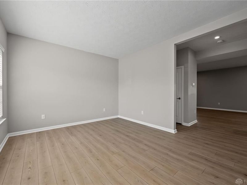 6300 Willow Oak Drive, Tipp City, OH 45371 Photo 7