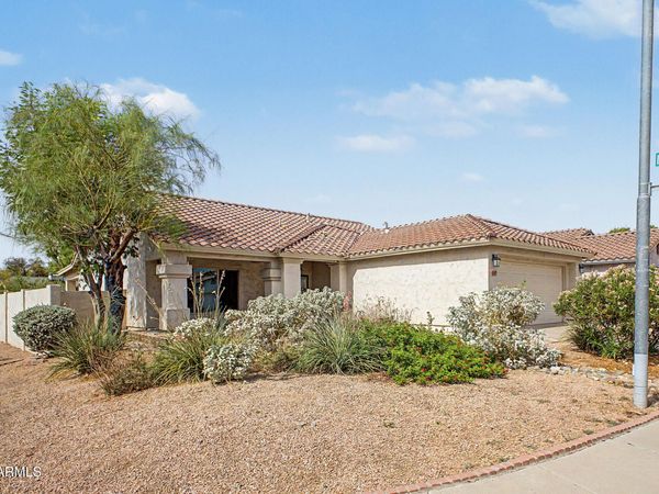 6617 W ACAPULCO Lane, Glendale, AZ 85306