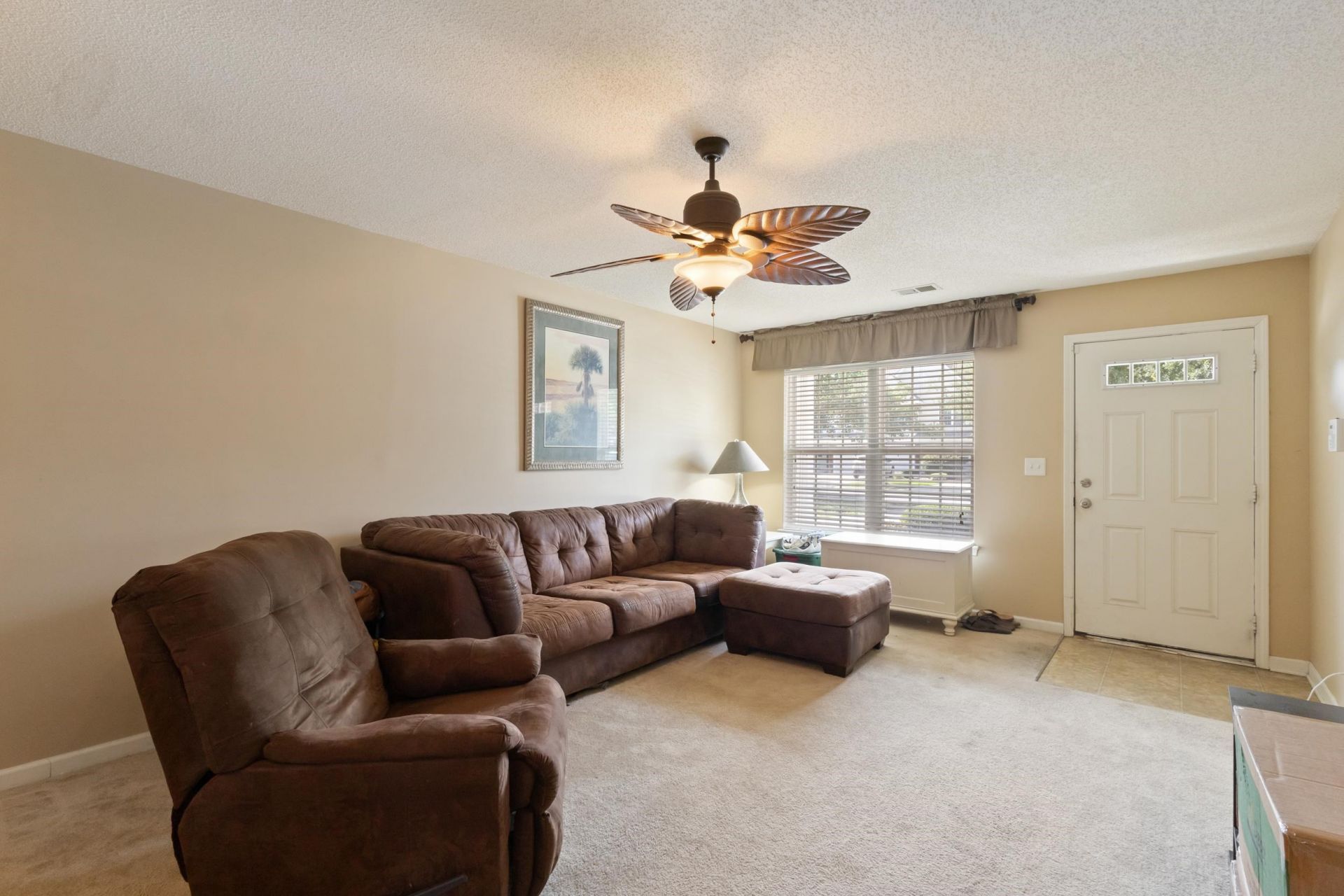552 Uniola Dr.  Photo 11