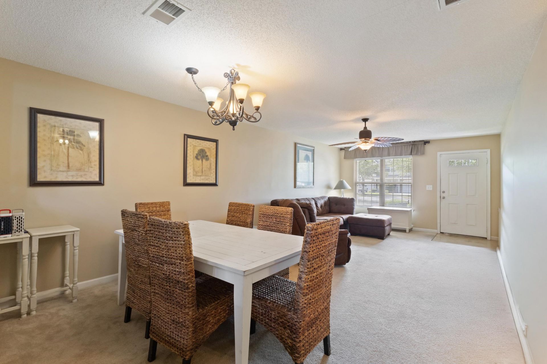 552 Uniola Dr.  Photo 14