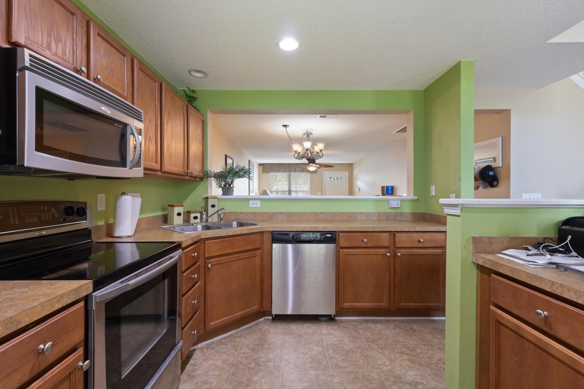 552 Uniola Dr.  Photo 17