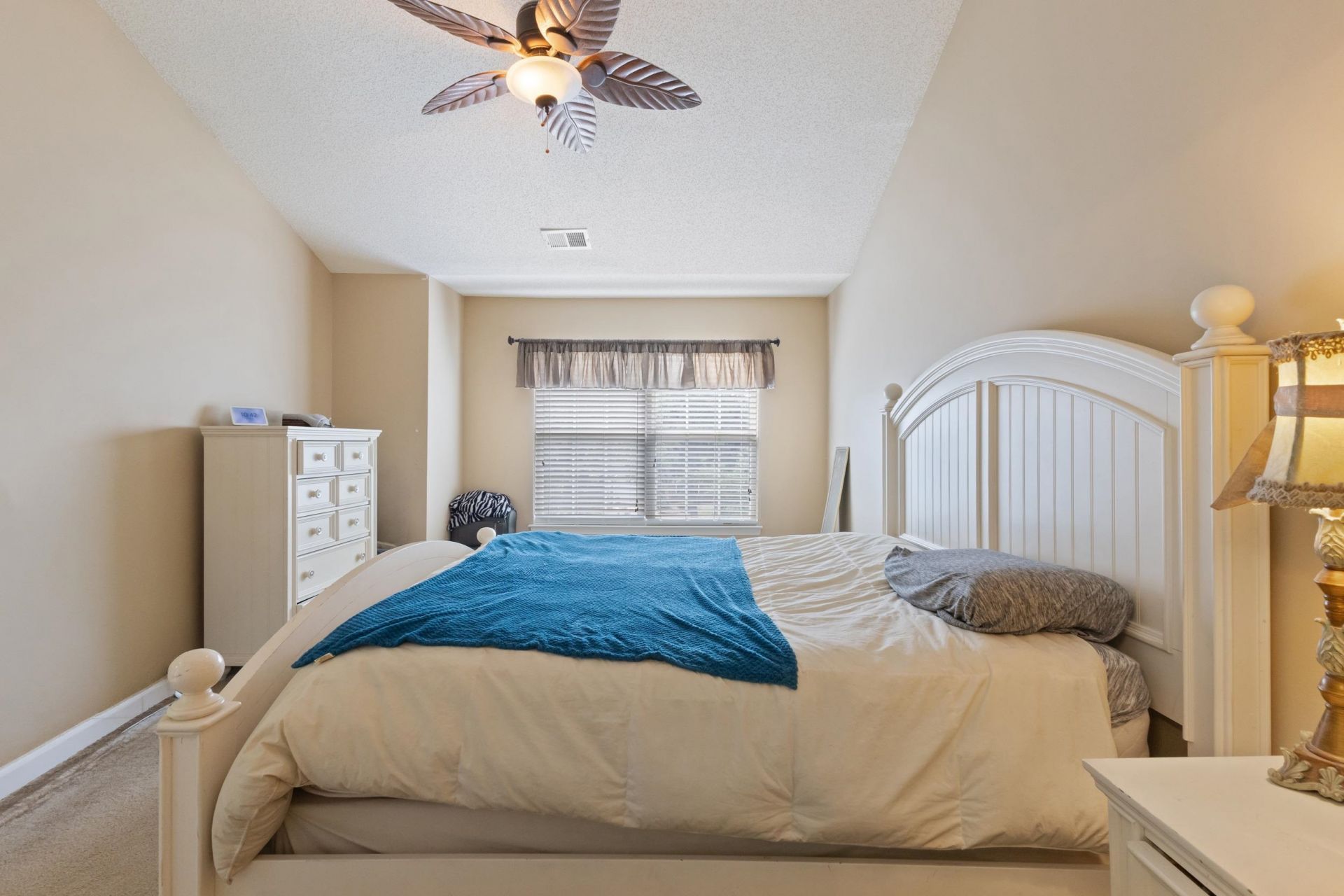 552 Uniola Dr.  Photo 30