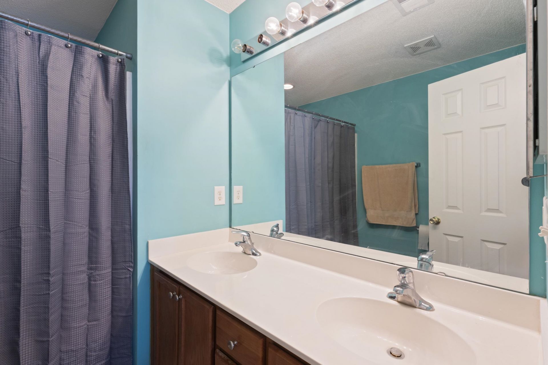 552 Uniola Dr.  Photo 34