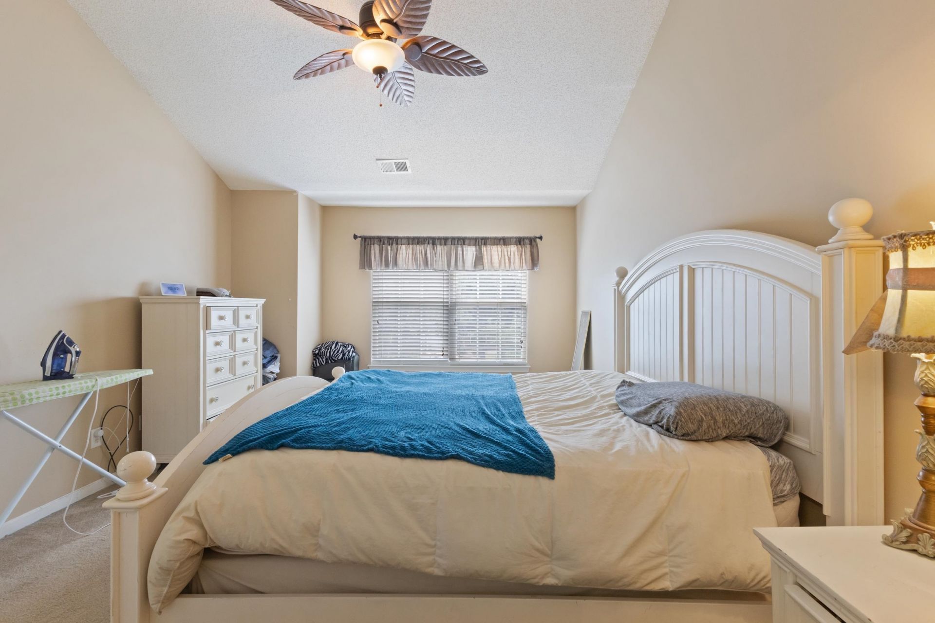 552 Uniola Dr.  Photo 38