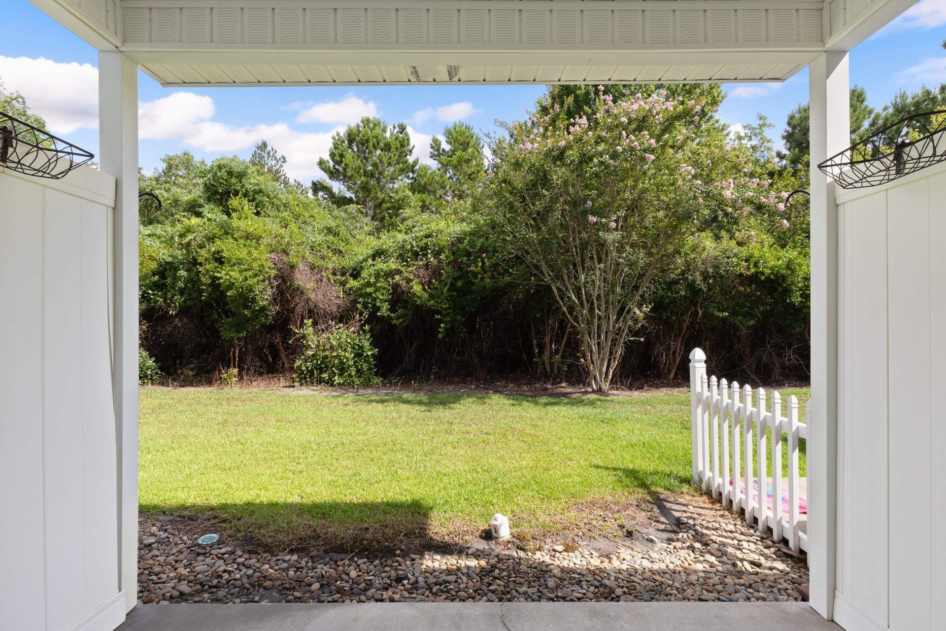 552 Uniola Dr.  Photo 42