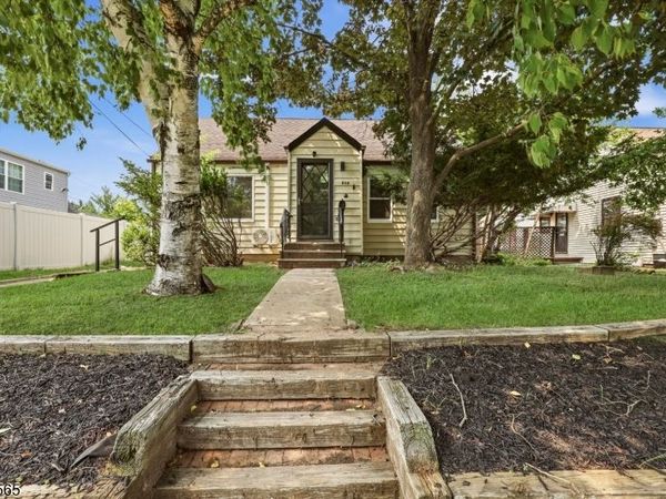 808 Tompkins Ave, South Plainfield, NJ 07080
