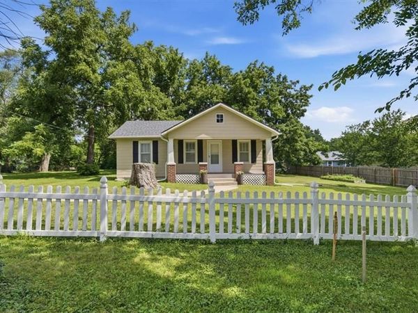 11920 W 51st Street, Shawnee, KS 66216