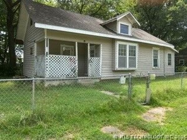 111 Independence Avenue , Muskogee, OK 74401