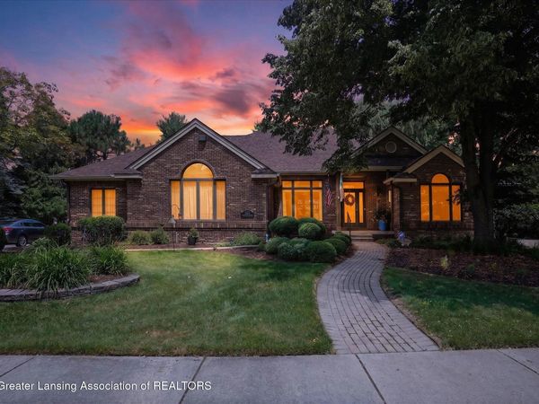6270 Pine Hollow Drive, East Lansing, MI 48823