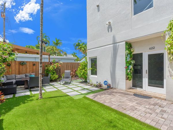 622 NE 10th Avenue, Fort Lauderdale, FL 33304