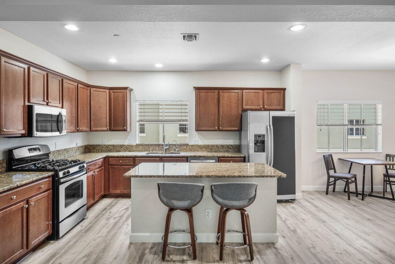 48 NW Hawthorne Place, Boca Raton, FL 33432 Photo