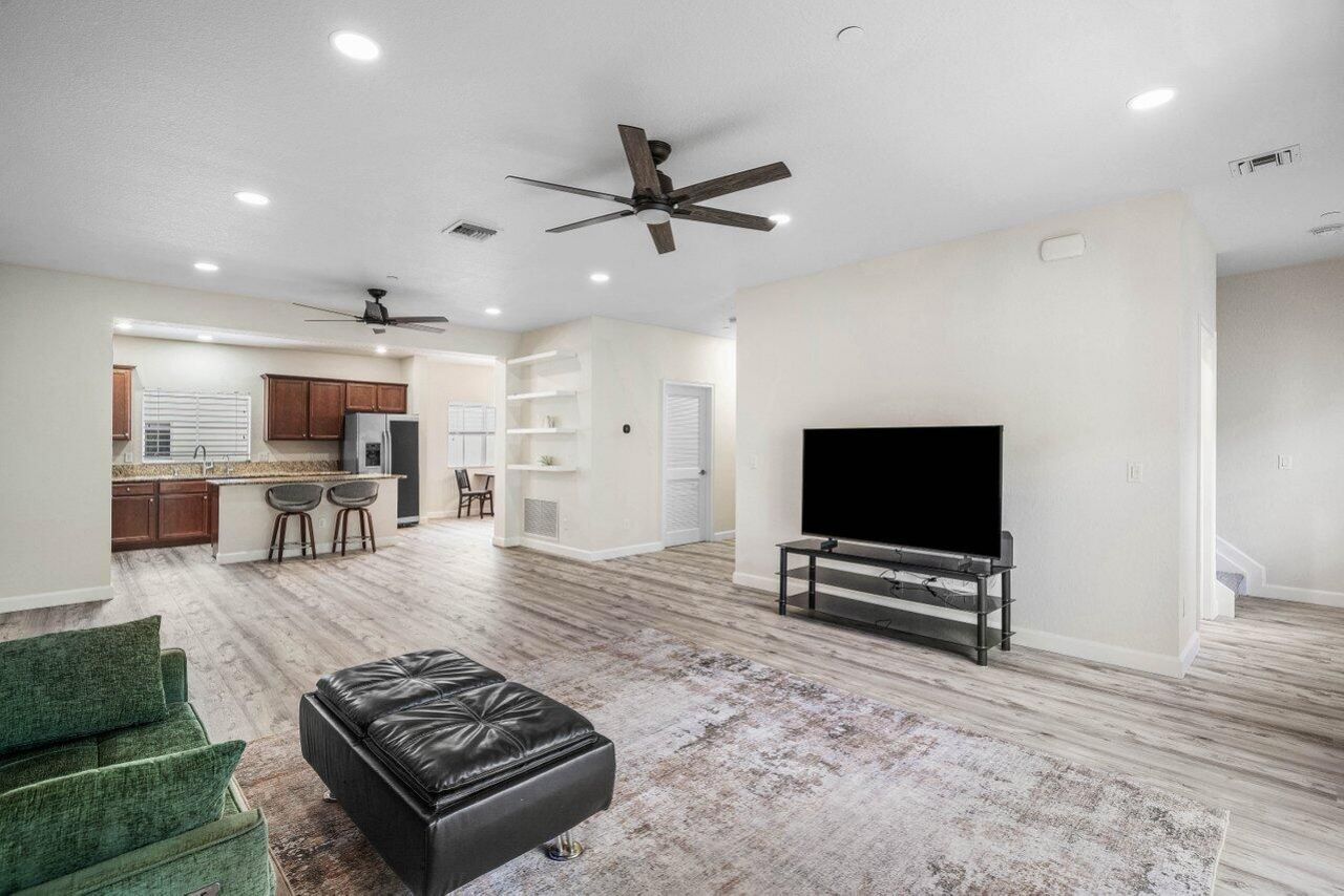 48 NW Hawthorne Place, Boca Raton, FL 33432 Photo