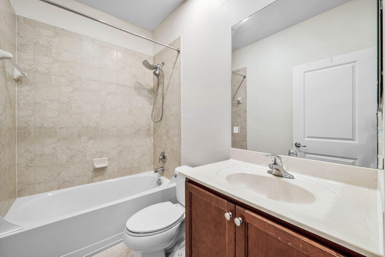 48 NW Hawthorne Place, Boca Raton, FL 33432 Photo