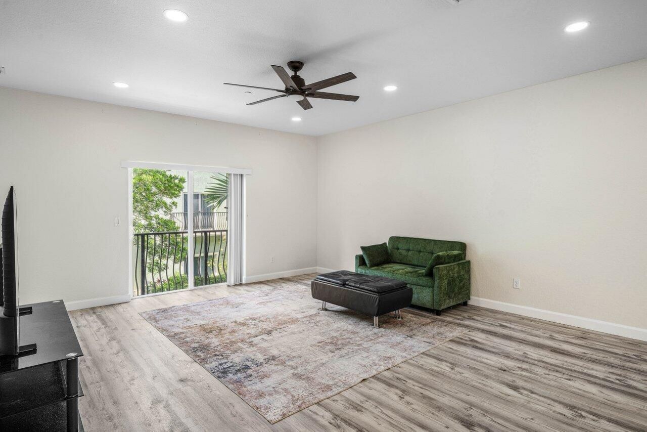 48 NW Hawthorne Place, Boca Raton, FL 33432 Photo