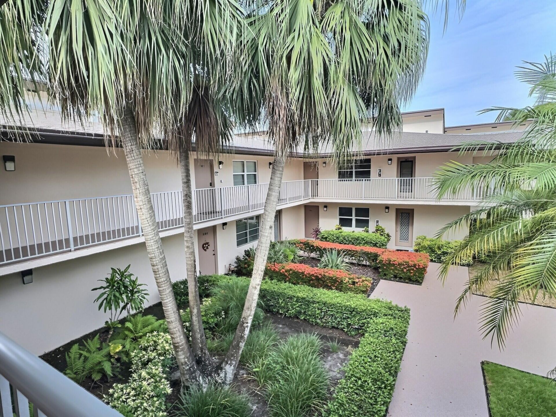 8760 Azalea Court, Unit 203, Tamarac, FL 33321 Photo