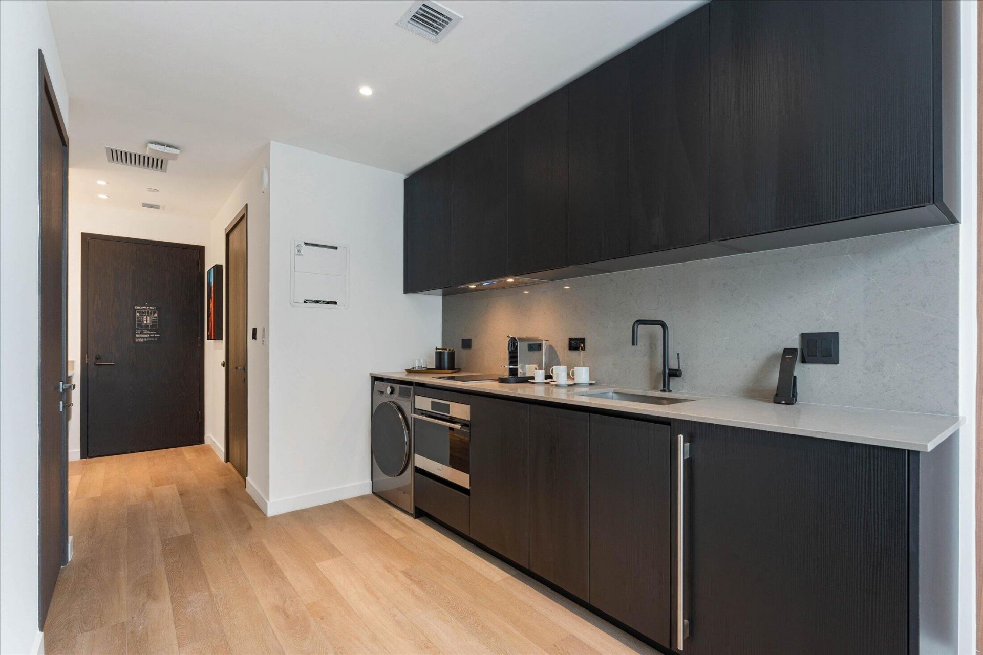 20 NE 11th Street, Unit EXPH06A, Miami, FL 33132 Photo