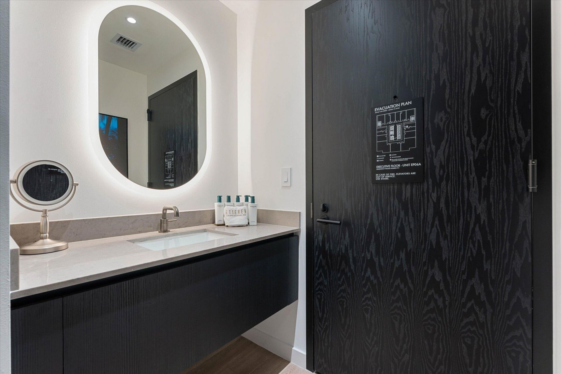 20 NE 11th Street, Unit EXPH06A, Miami, FL 33132 Photo
