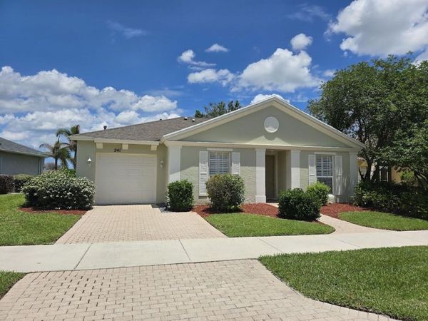 241 SW LAKE FOREST Way, Port St. Lucie, FL 34986