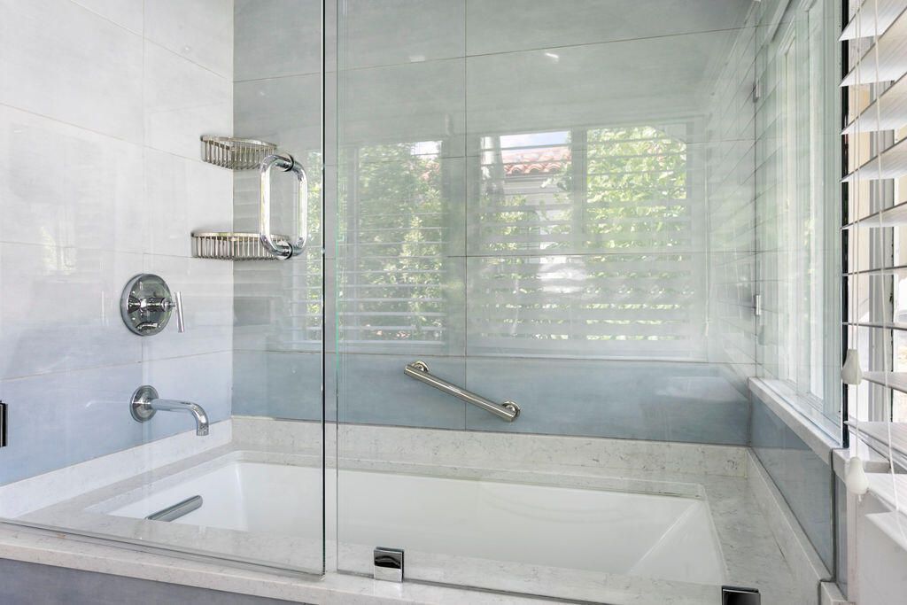 141 Australian Avenue, Palm Beach, FL 33480 Photo