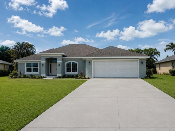 373 NW Broadview Street, Port Saint Lucie, FL 34983