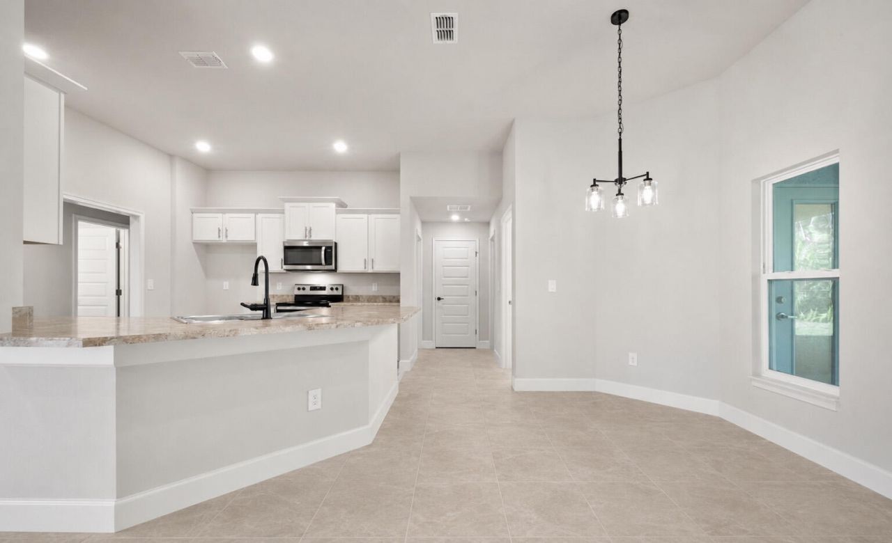373 NW Broadview Street, Port Saint Lucie, FL 34983 Photo