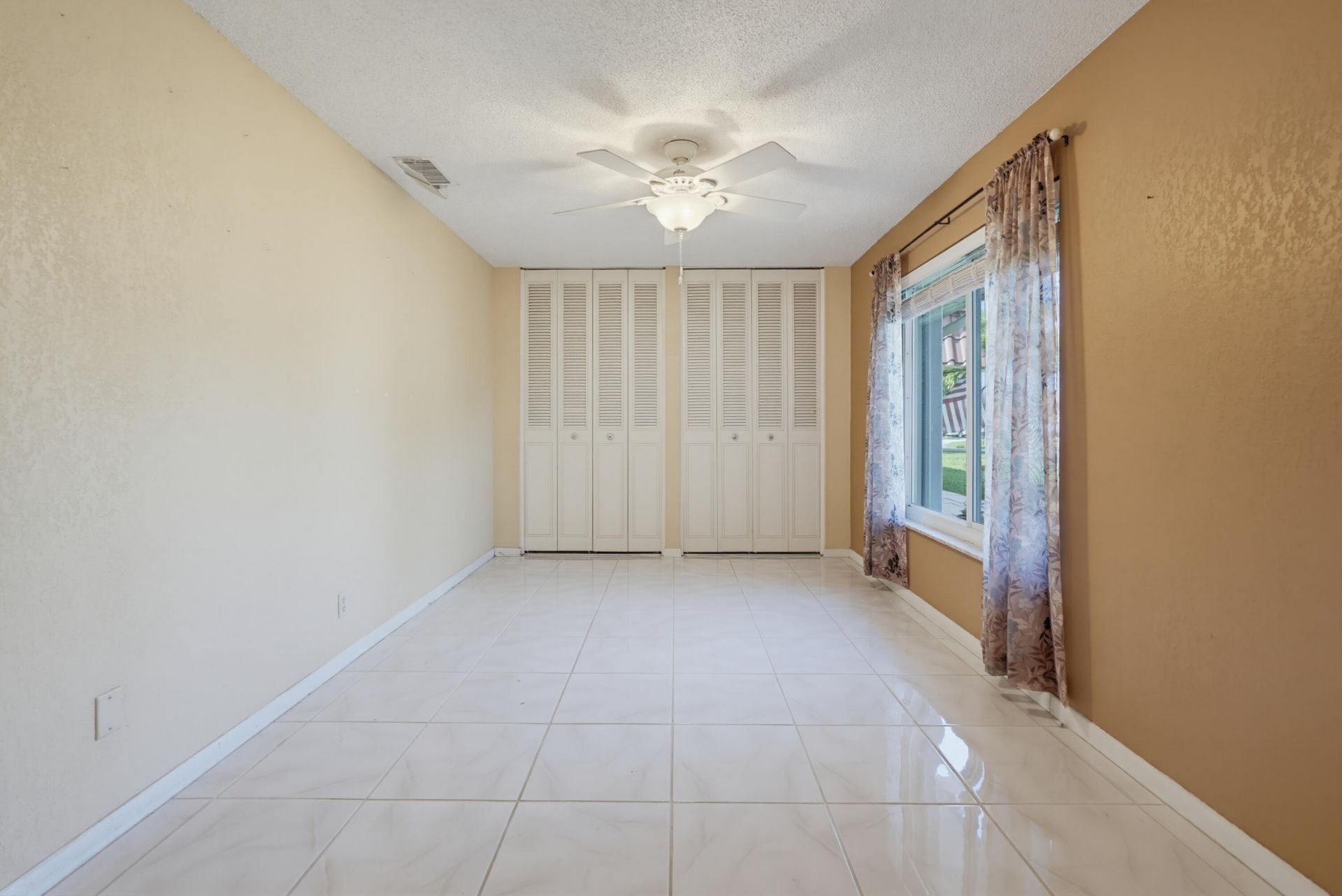 676 Laconia Circle, Unit B, Lake Worth, FL 33467 Photo