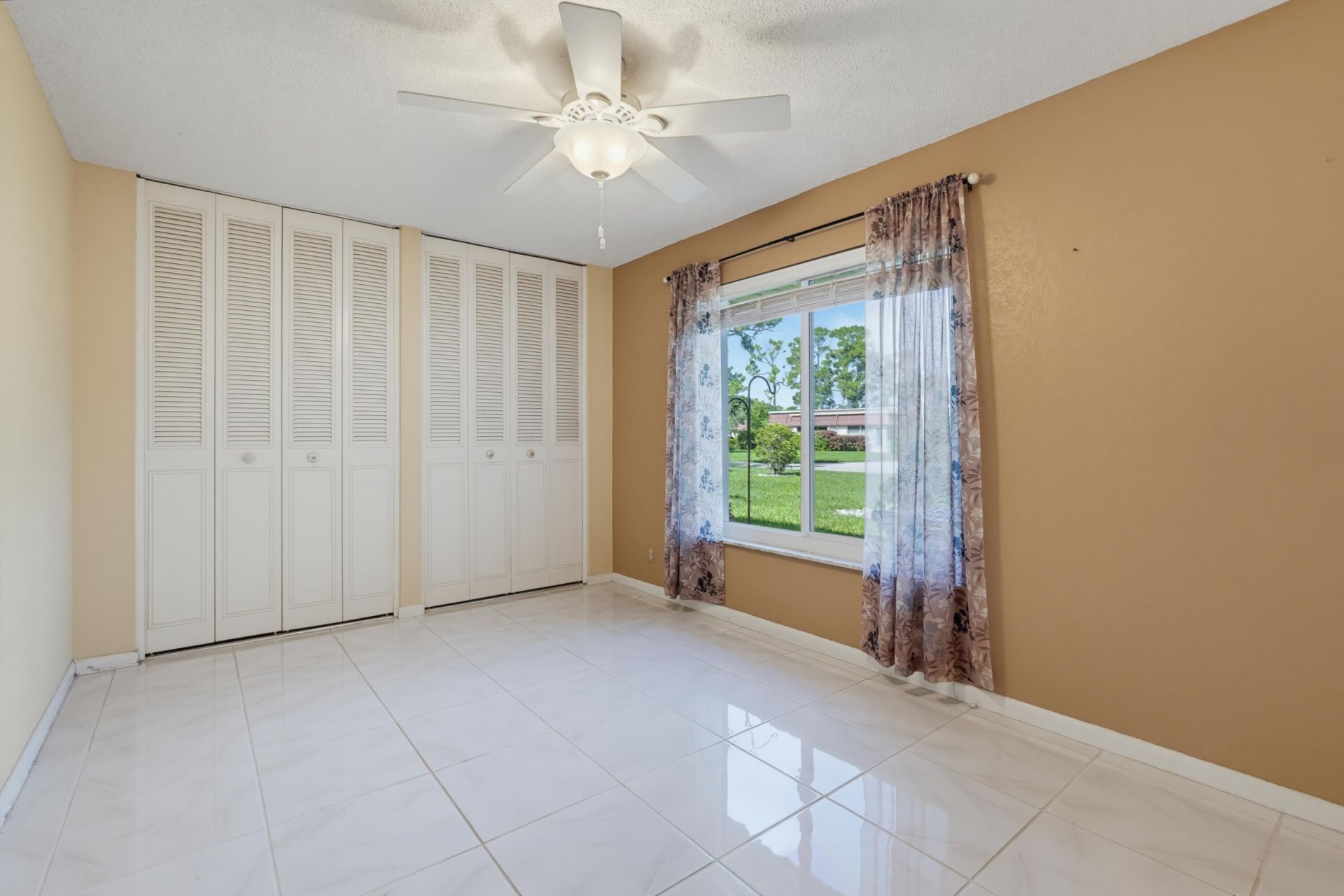 676 Laconia Circle, Unit B, Lake Worth, FL 33467 Photo