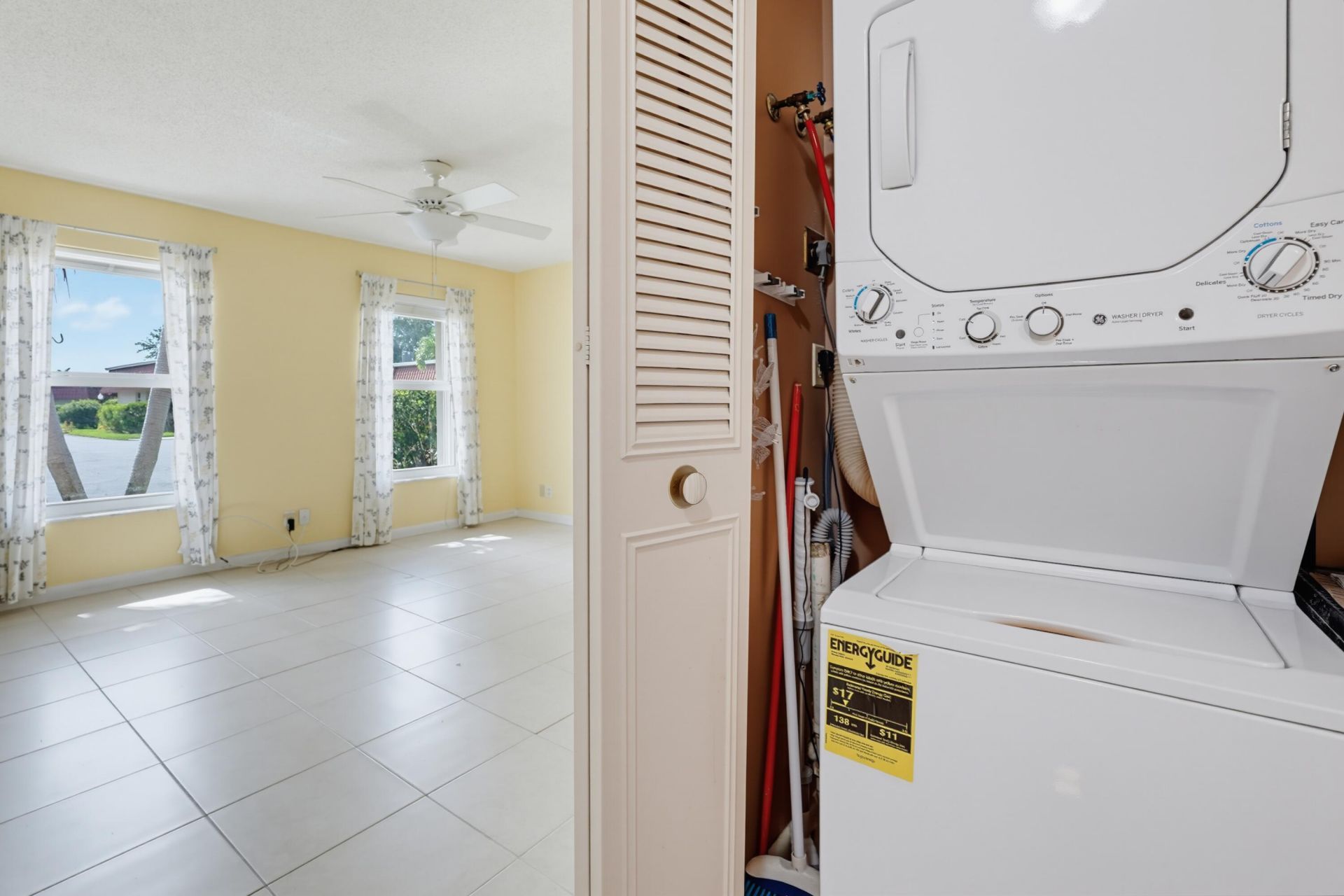 676 Laconia Circle, Unit B, Lake Worth, FL 33467 Photo