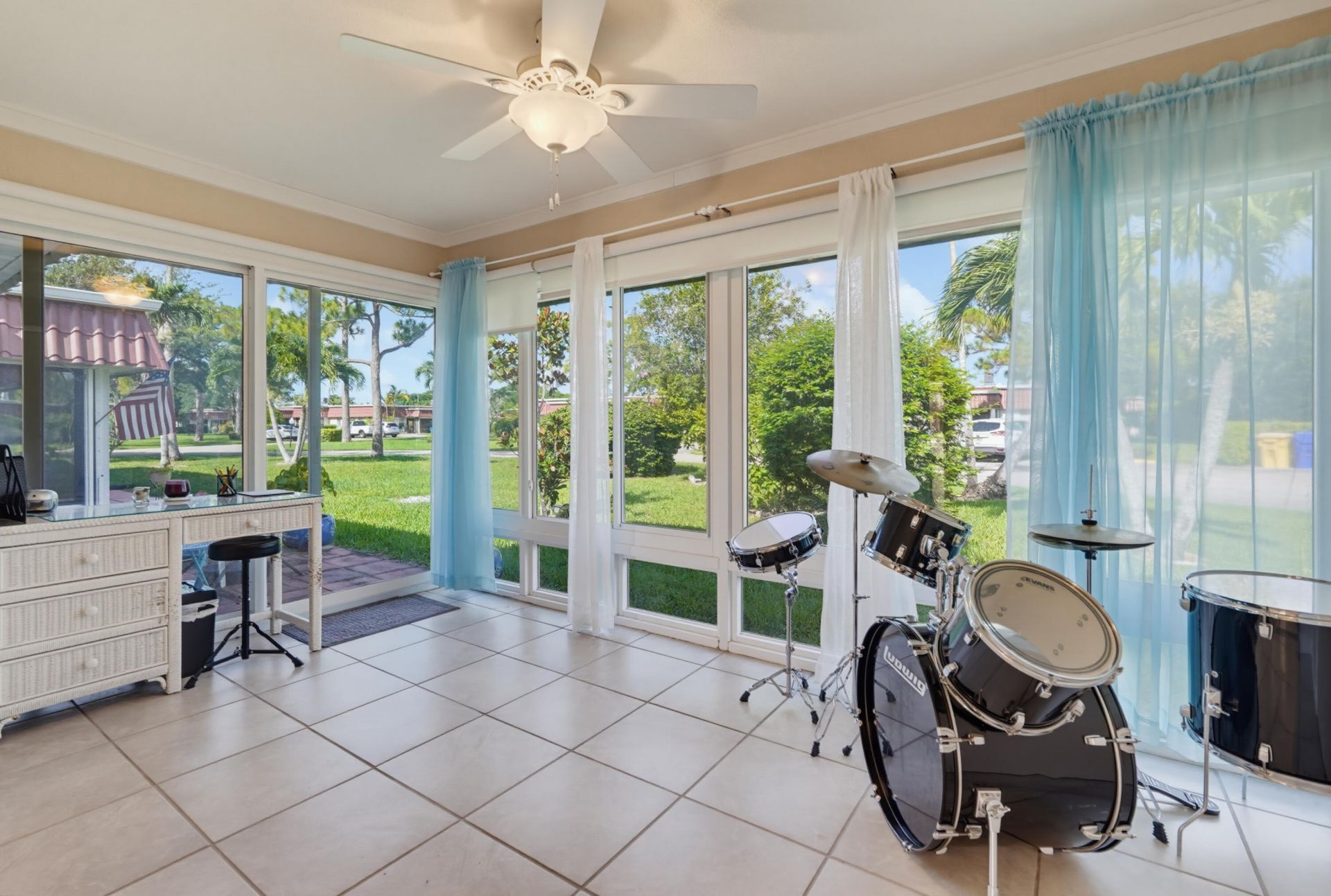 676 Laconia Circle, Unit B, Lake Worth, FL 33467 Photo