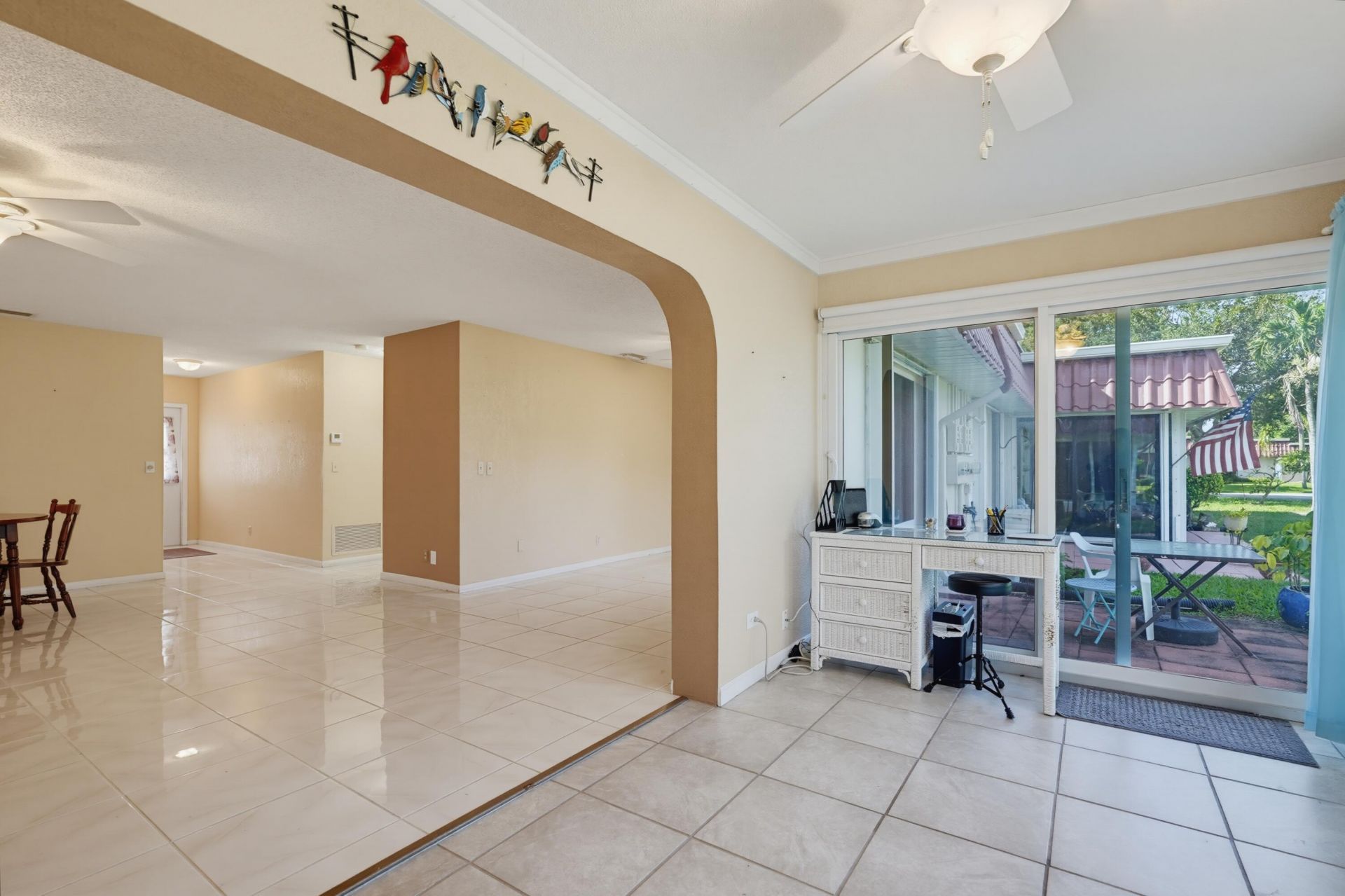 676 Laconia Circle, Unit B, Lake Worth, FL 33467 Photo