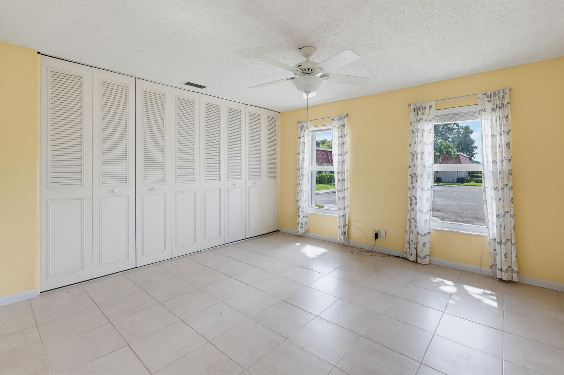 676 Laconia Circle, Unit B, Lake Worth, FL 33467 Photo