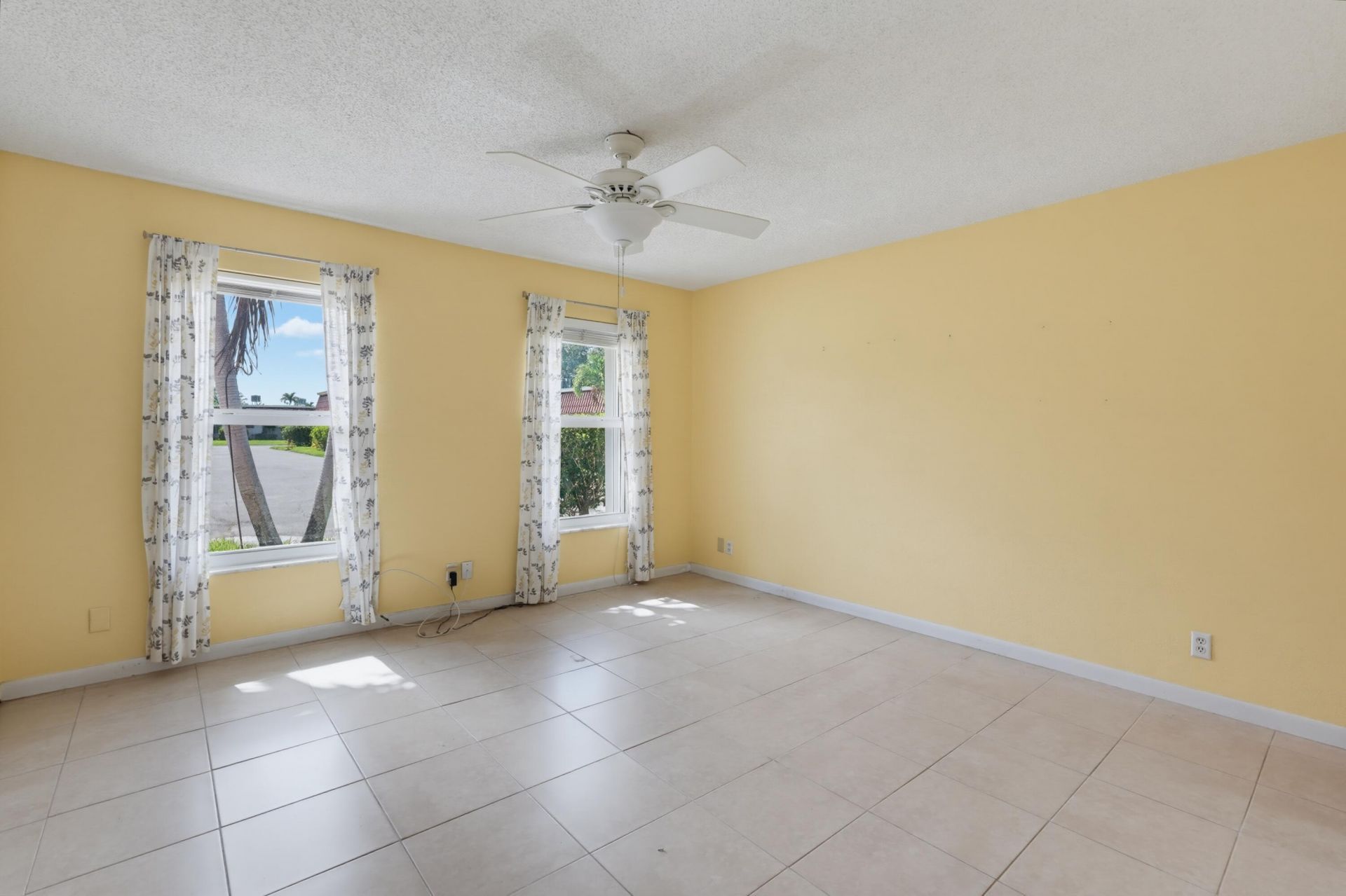 676 Laconia Circle, Unit B, Lake Worth, FL 33467 Photo