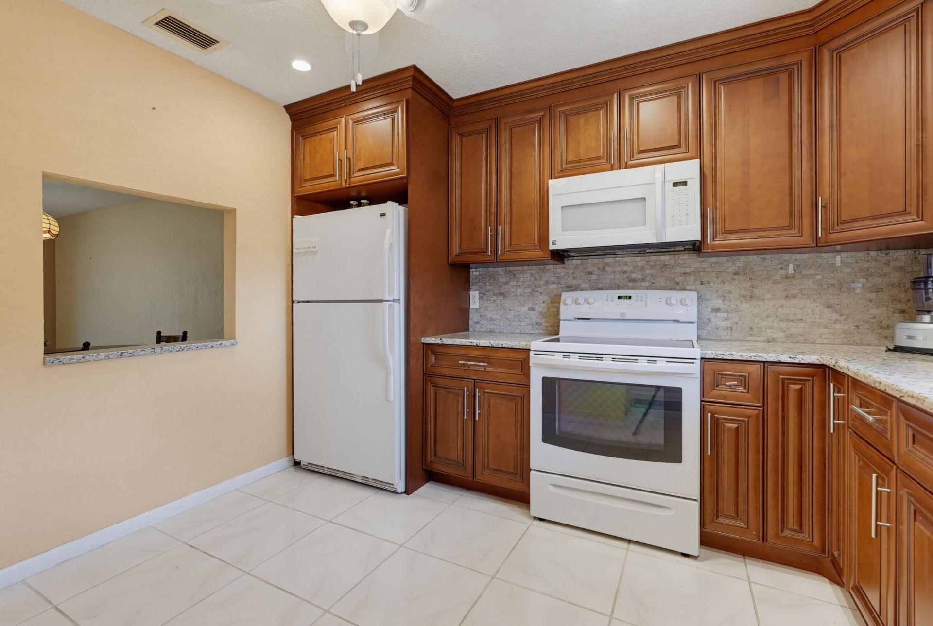 676 Laconia Circle, Unit B, Lake Worth, FL 33467 Photo